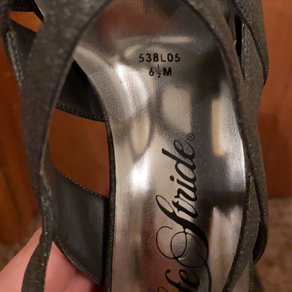 Life Stride 2 inch heel - Picture 7 of 8